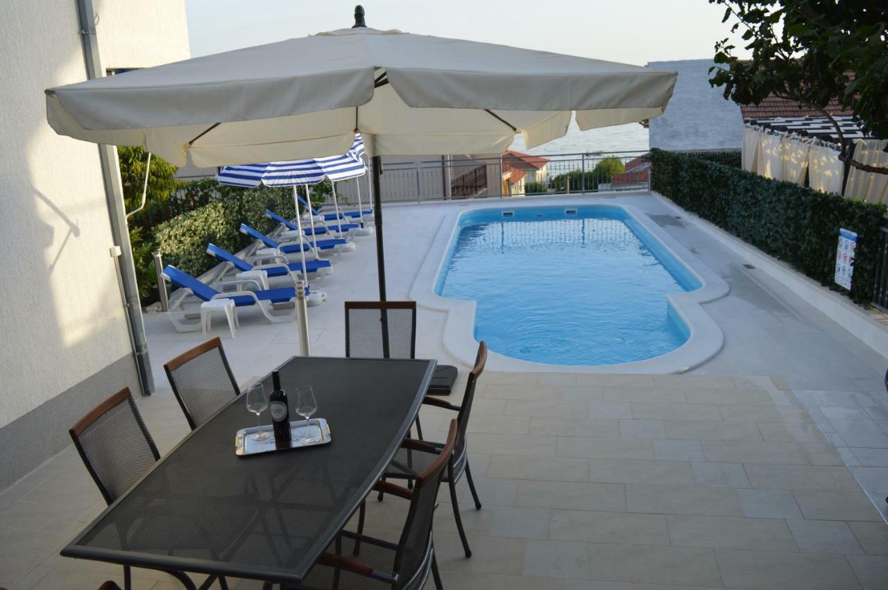 Apartments Vinka Podstrana Exterior photo